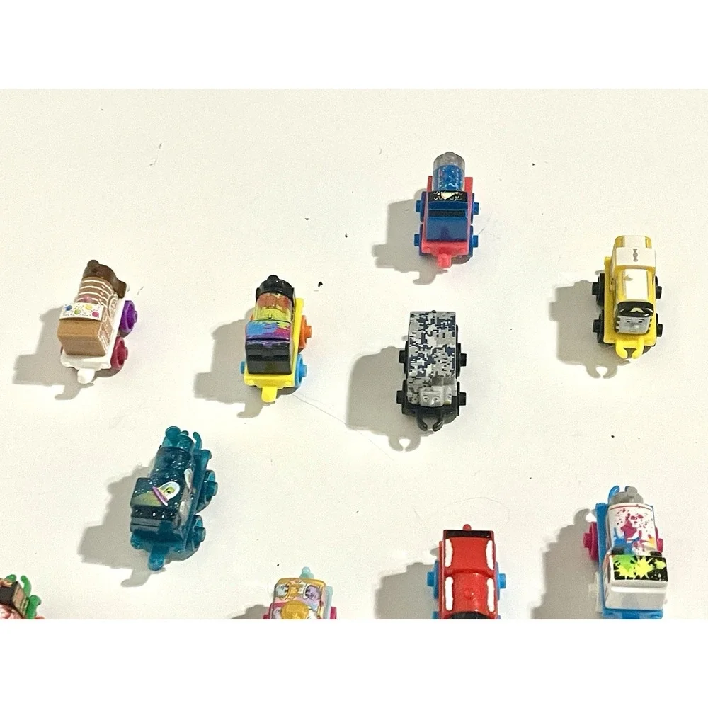 Thomas & Friends Minis Thomas Birthday Cake Sprinkles And More  Mini Train Lot